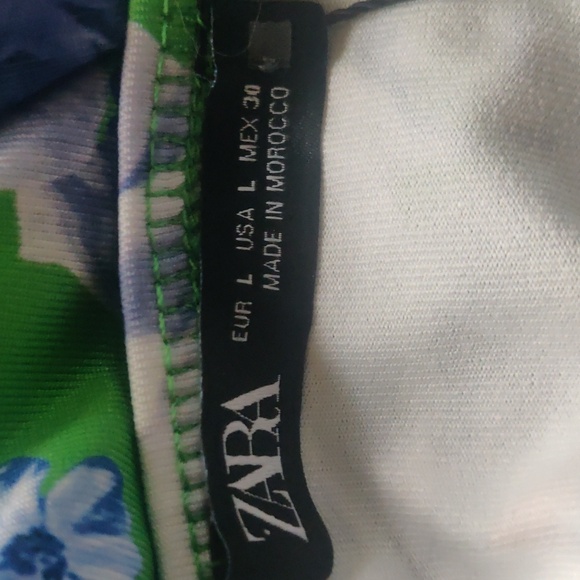 Zara One Sleeve Floral Green/blue/red Asymmetric Bodysuit. Size L. - Picture 8 of 12